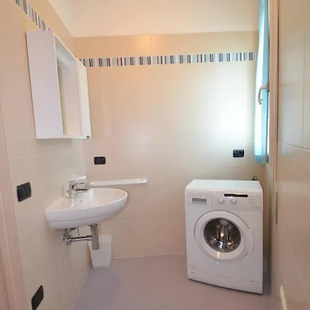 Διαμέρισμα Modern Flat In Location