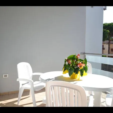 Apartment Modern Flat In Location In